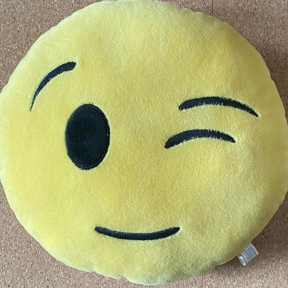 Emoji Face Cushion Winking With Smile pillow Round Small - Picture 2 of 6